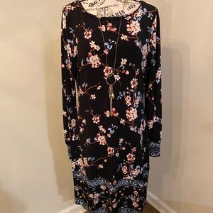🌸WHBM Floral Black & Pink Sheath Dress